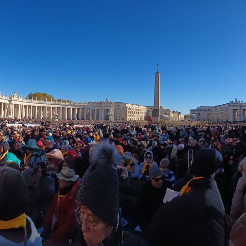 35 000 pèlerins sur la Place Saint-Pierre